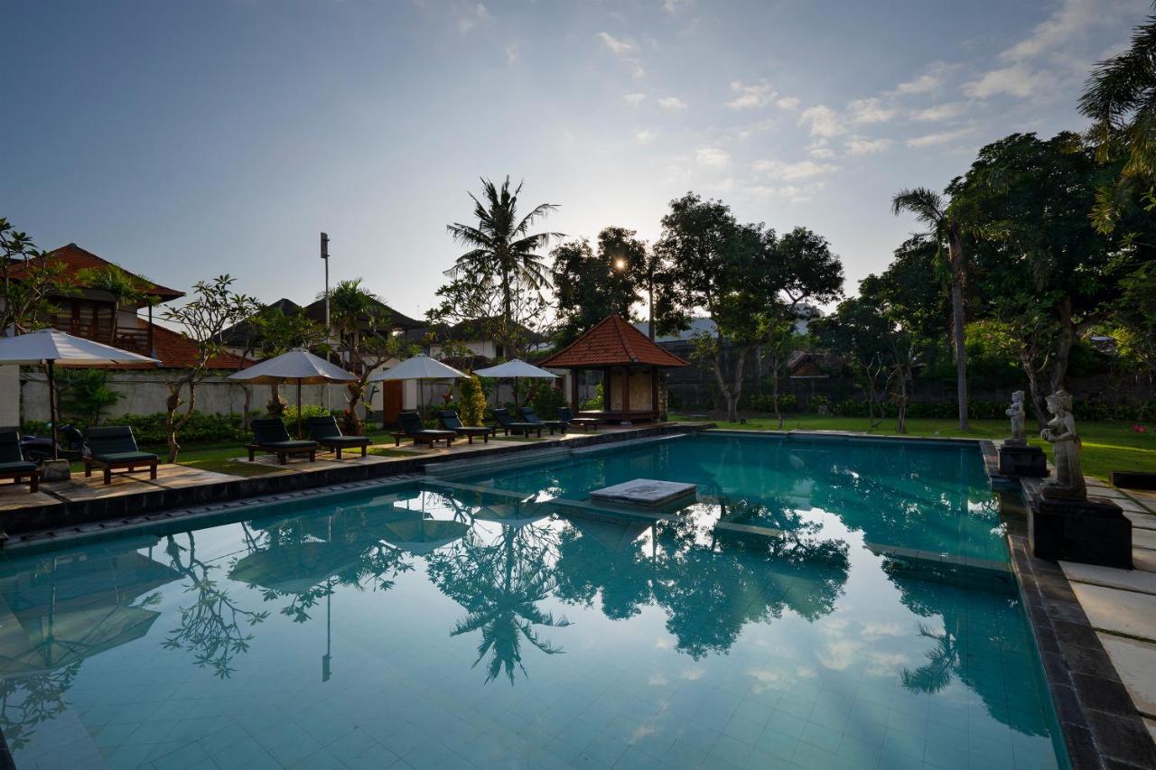 Kusuma Resort Seminyak Exterior photo