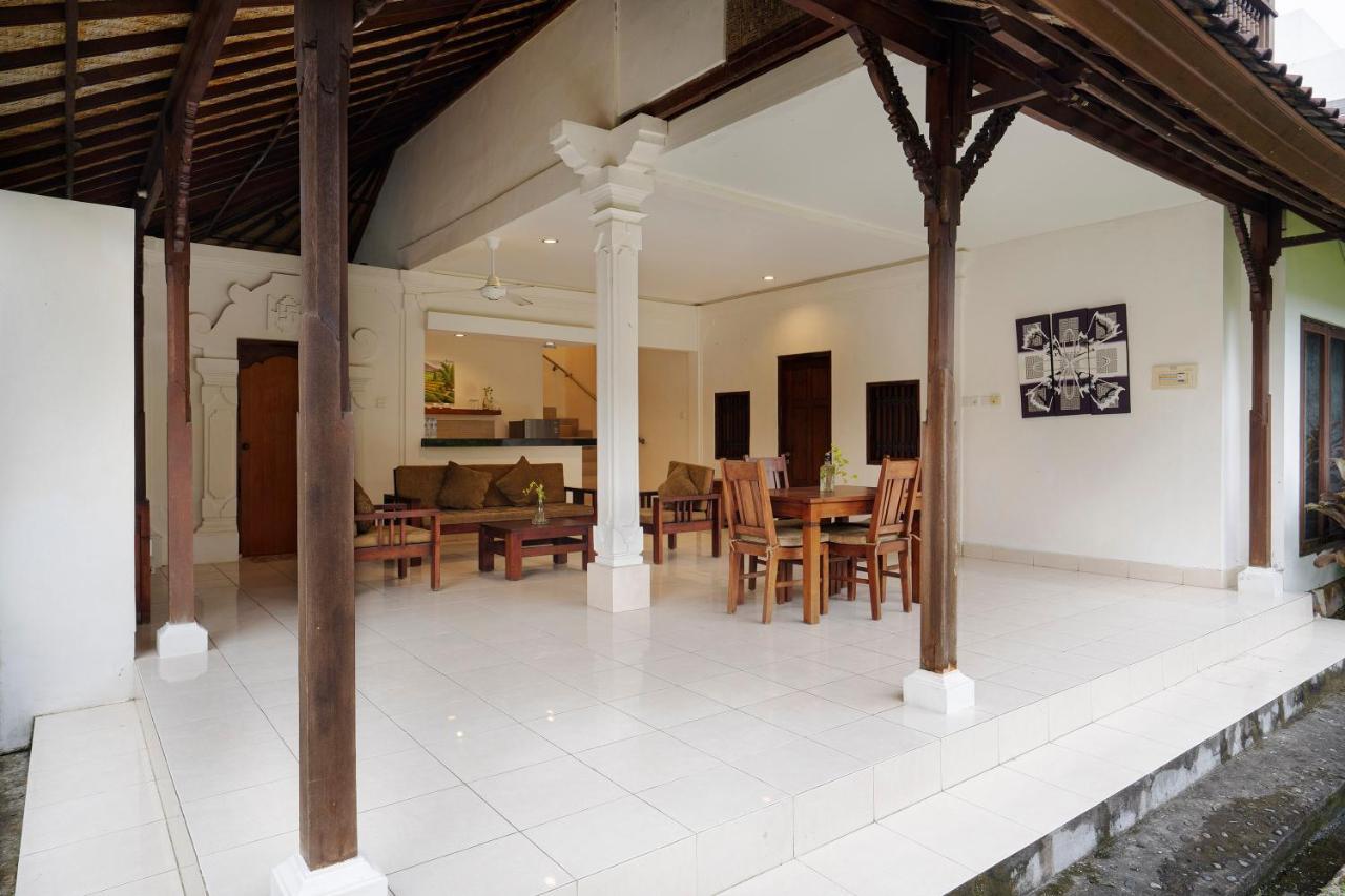 Kusuma Resort Seminyak Exterior photo