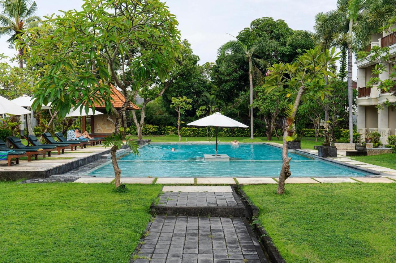 Kusuma Resort Seminyak Exterior photo