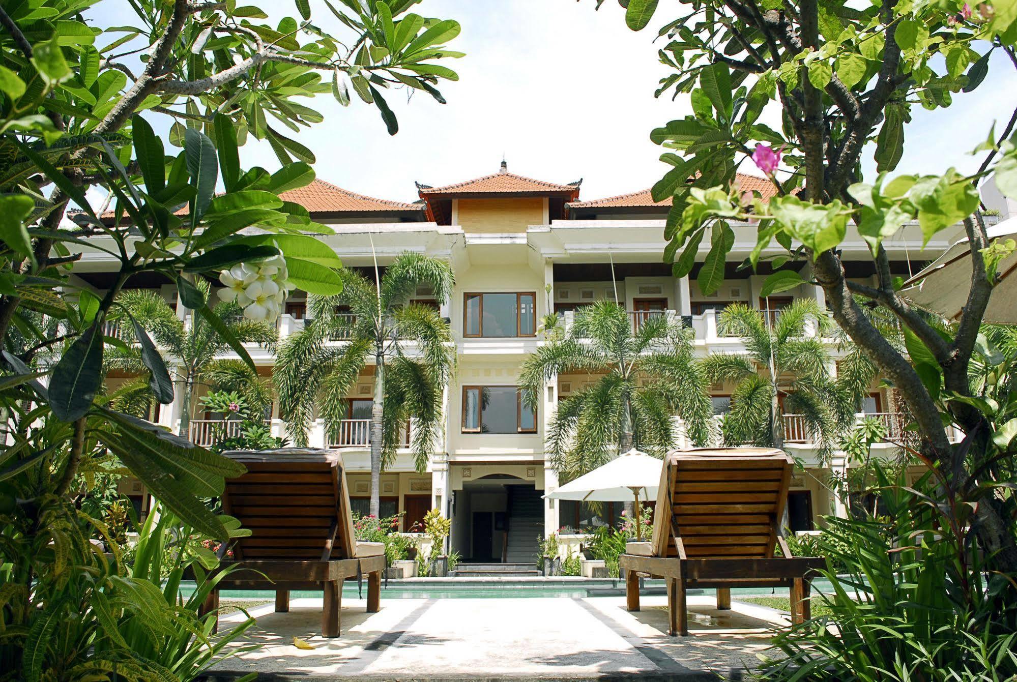 Kusuma Resort Seminyak Exterior photo
